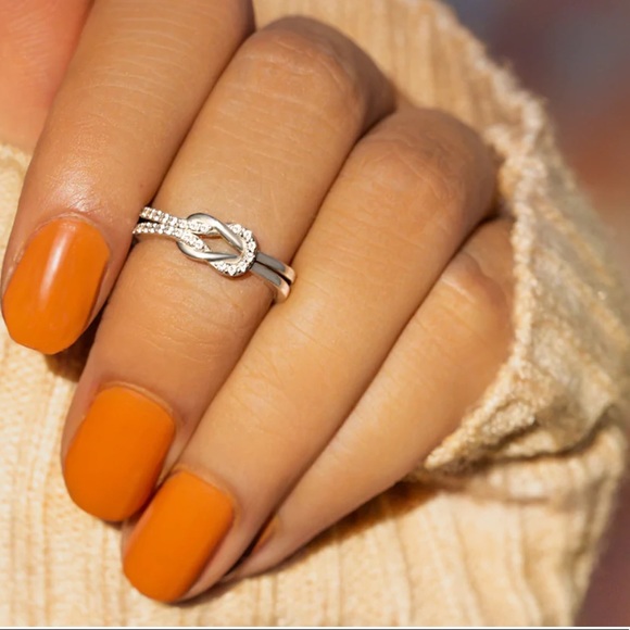 SQUARE KNOT RING - Picture 9 of 9